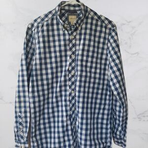 G.H. Bass & Co. Men's Med. button up plaid shirt